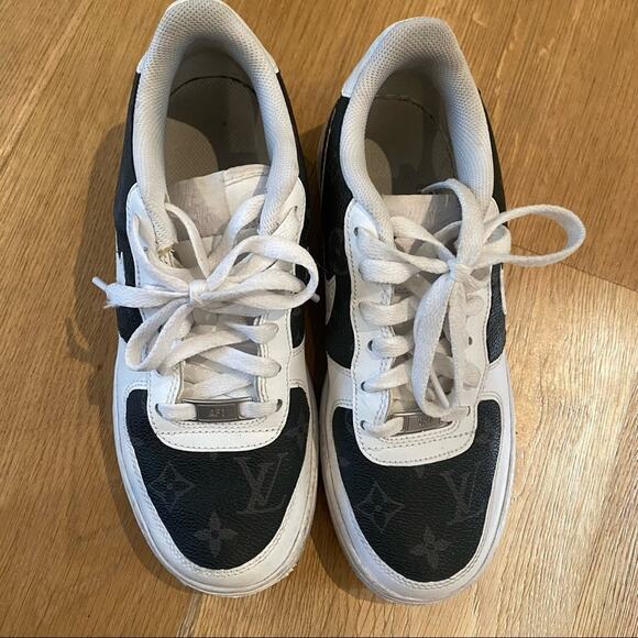 Nike Custom Air Force 1's Louis Vuitton Sneakers - Picture 2 of 8